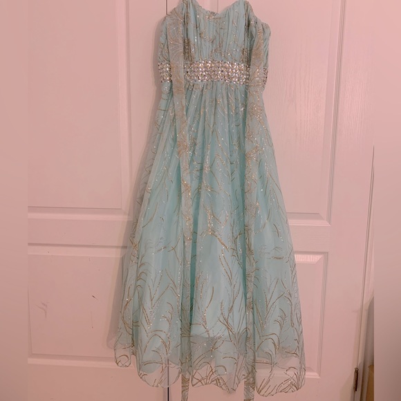 Size 12 formal teal blue, with gold and silver accent gown - Picture 1 of 5